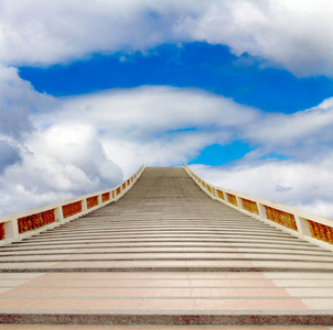 通向天空的梯子，伸向天空的梯子简笔画