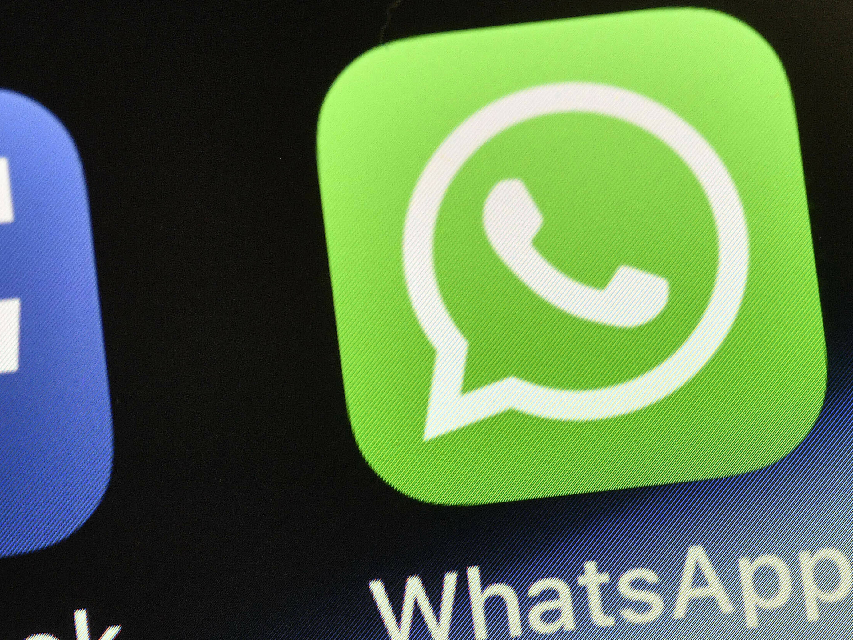 怎样在whatsapp加好友，怎样在whatsapp 上加人